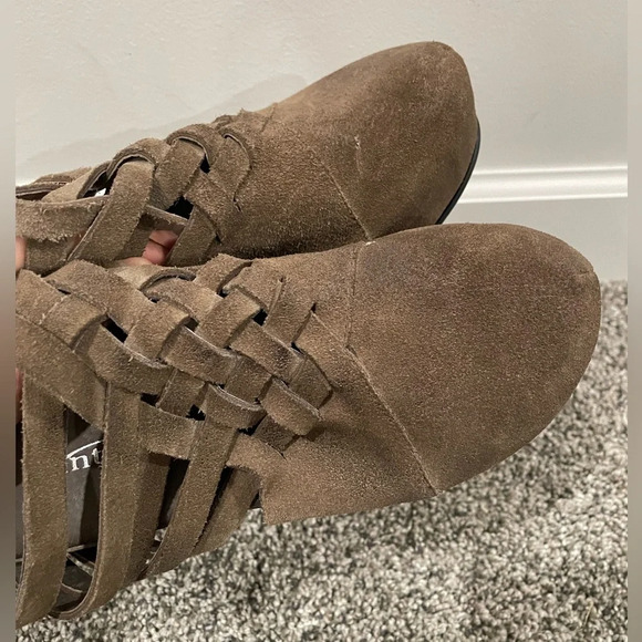 Antelope shoes women's wedged heels, size 37 EU or 6.5 US - Picture 7 of 14